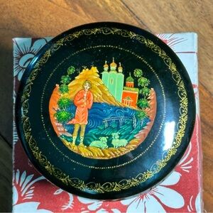 Vintage Russian Lacquer Box Trinket Box Hand Painted in original box